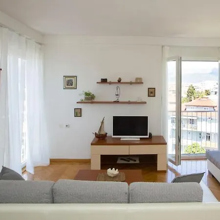 Amazing View 5 Min From City Center/ Apartamento *